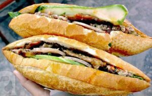 Giải mã giấc mơ ăn bánh mì – Mơ ăn bánh mì nên đánh con gì ?