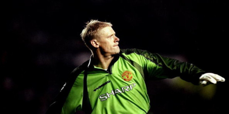 Peter Schmeichel - máy bắt bóng của MU