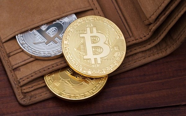 Ethereum (ETH) là gì? Sự khác nhau giữa ETH và Bitcoin là gì?